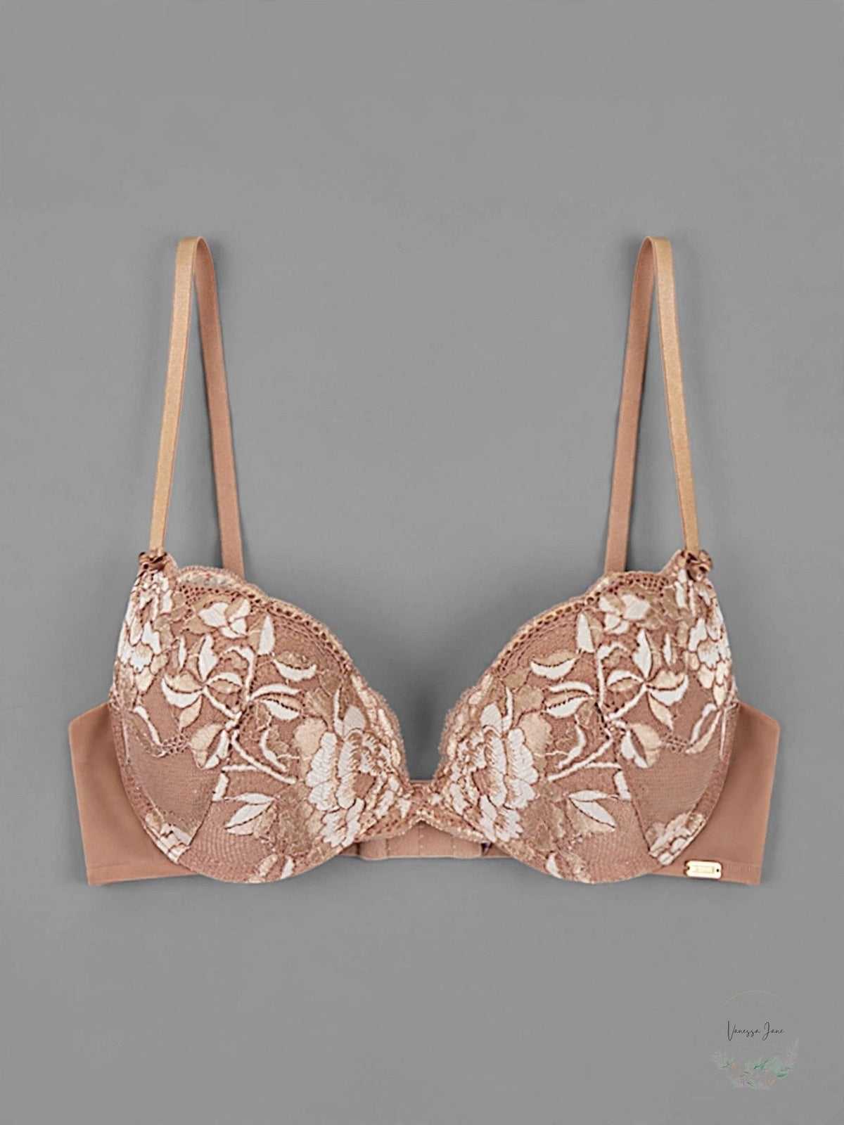 Adore Me Womens Jaya Push up Plunge Bra -32B